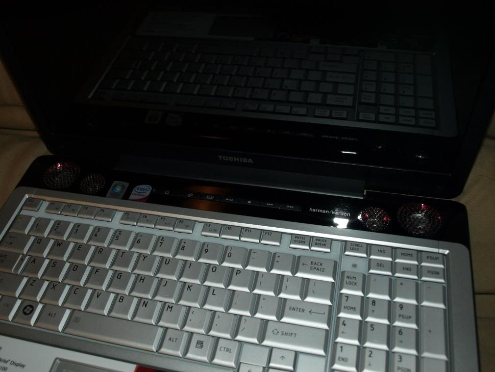 Laptop050.jpg