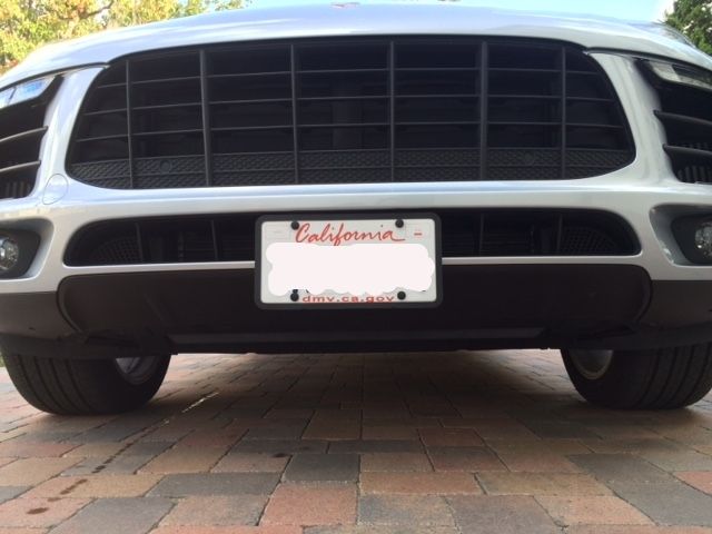 License plate mounted w/no holes...pics & question... - Porsche Macan Forum