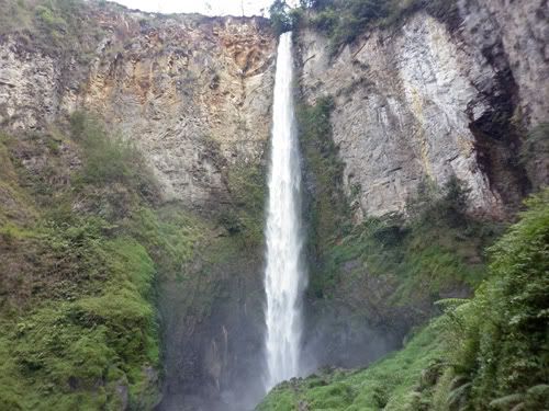 Air Terjun Sipiso-Piso Air Terjun Sipiso-Piso