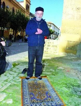 MansurEscudero.jpg Mansur Escudero picture by bibliotecaria2000