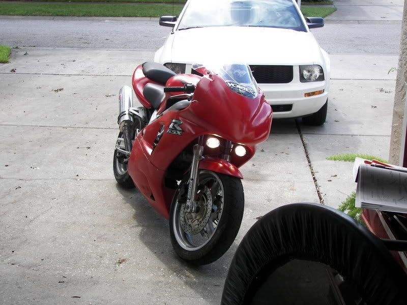 **2001 Suzuki Sv650 w/ race fairing F/S $3200**