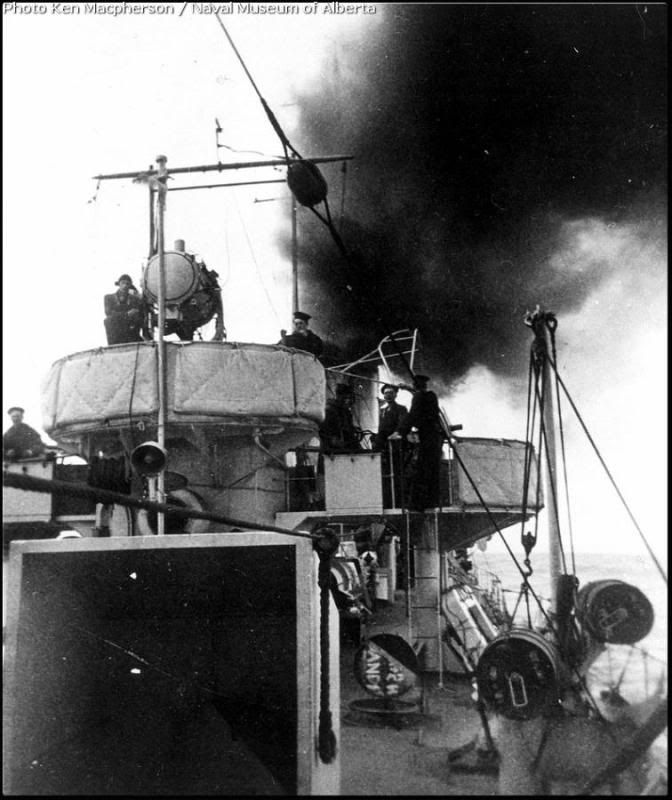 Assiniboinedeck-02.jpg