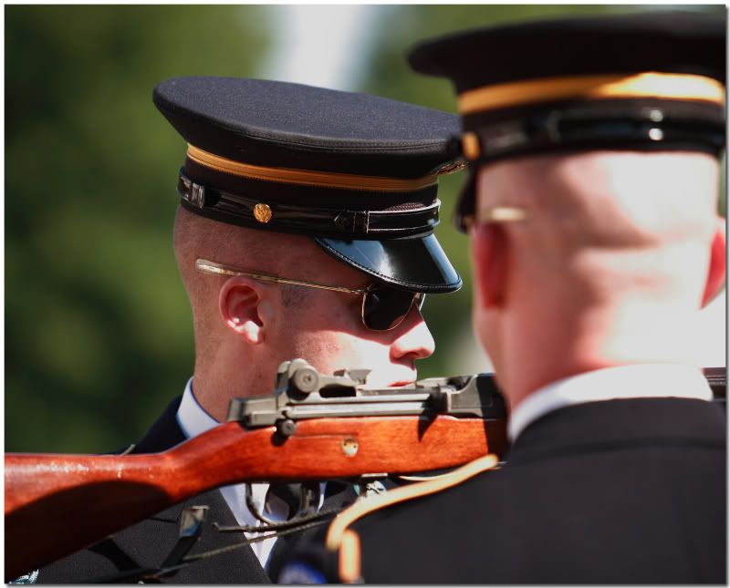 IMAGE: http://i107.photobucket.com/albums/m310/Red73_01/IMG_2857f.jpg