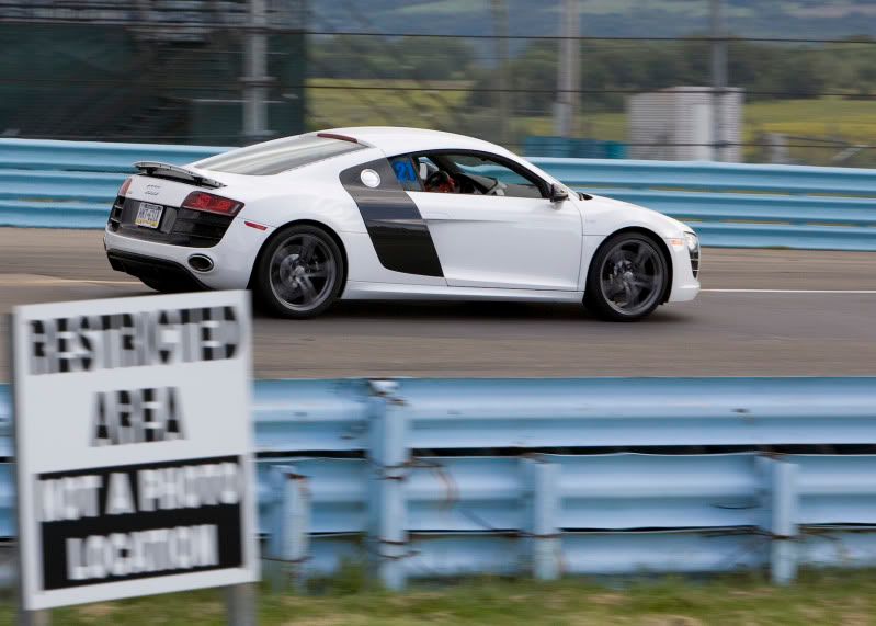 IMAGE: http://i107.photobucket.com/albums/m310/Red73_01/_MG_3976.jpg