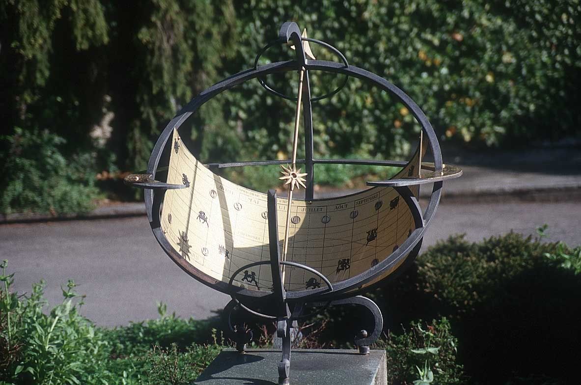 sun dial Pictures, Images and Photos